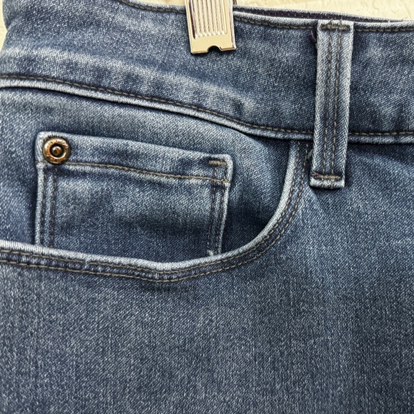 NYDJ High Rise Alina Legging - Picture 3 of 9